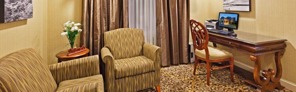 Comfort Inn & Suites Бревард Екстер'єр фото